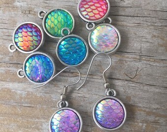Mermaid Scale Earrings/ Mermaid Earrings/ Fish Scale Earrings/ Mermaid Jewelry/ Mermaid Scales/ Mermaid Dangle Earrings/ Iridescent Mermaid