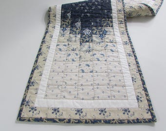 Lucky Field Quilted Table Runner NCU0DQQ0197