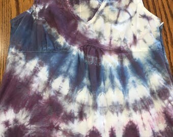 Hand tiedyed tank