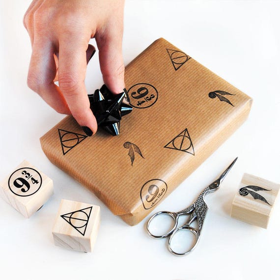 Harry Potter inspired gift wrapping paper DIY deathly