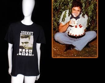 1990's Johnny Cash T-Shirt by Zion (size small)