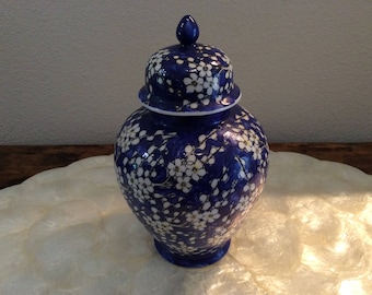 Cobalt Blue Vintage Chinese Porcelain Ginger Jar