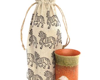 Wine bag Gift for horse lover Linen gift bags Gifts for wine lovers Horse gifts Wine bottle holder Horse bag Wine gift Wine holder Wine tote
