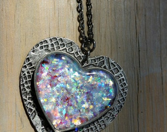 Small Antique Silver Heart Bezel