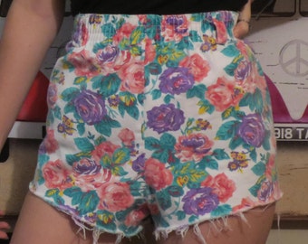 Vintage distressed high waisted floral shorts