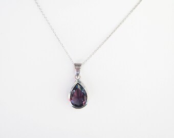 Vintage Sterling Silver Chain Necklace with Bali Style Faceted Amethyst Pendant 1648D