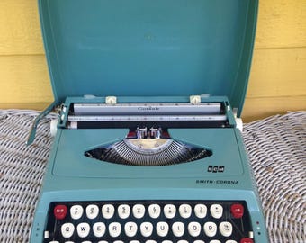 Vintage 1960s Turquoise Smith Corona Corsair Manual Portable Typewriter with Cover Case