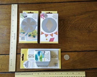 1 Large retro flower large garland rhombus fleur de lis edge border ek tools paper punch Thanksgiving Christmas journal kids craft supply