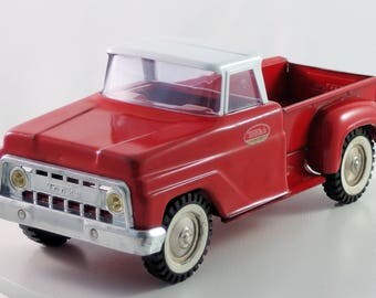 Vintage Tonka 1965-1967 Red & White Stepside Pick-Up