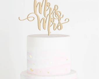 Mr & Mrs Cake Topper, Wedding Cake Topper, Mr and Mrs Wood Cake Topper, Calligraphy Cake Topper. Rustic Cake Topper