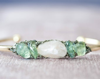 Gemstone Bracelet Dainty Bracelet Rose Quartz Bracelet Raw Apatite Cuff Mineral Jewelry Raw Stone Bracelet Apatite Jewelry Mineral Bracelet