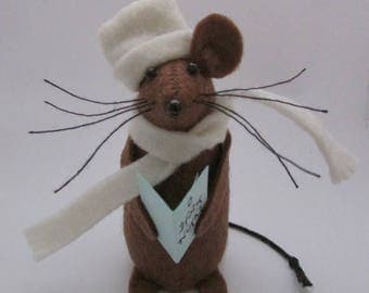 Christmas Mouse - Carolling Mouse - Felt Mouse - Felt Mice - Mouse Christmas Decoration