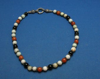 Vintage Carnelian Onyx Agate (?) Stone Bead Necklace With A 925 Sterling Silver And Marcasite Fabulous Two Piece Clasp