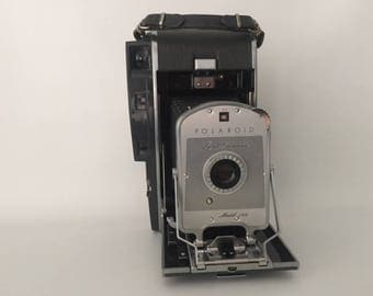 Vintage Polaroid Land Camera, model 150