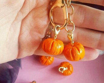 Halloween Pumpkin - Pumpkin jewelry - Halloween decoration - Pumpkin charm - Pumpkin keychain - Halloween Theme - Fall decorations