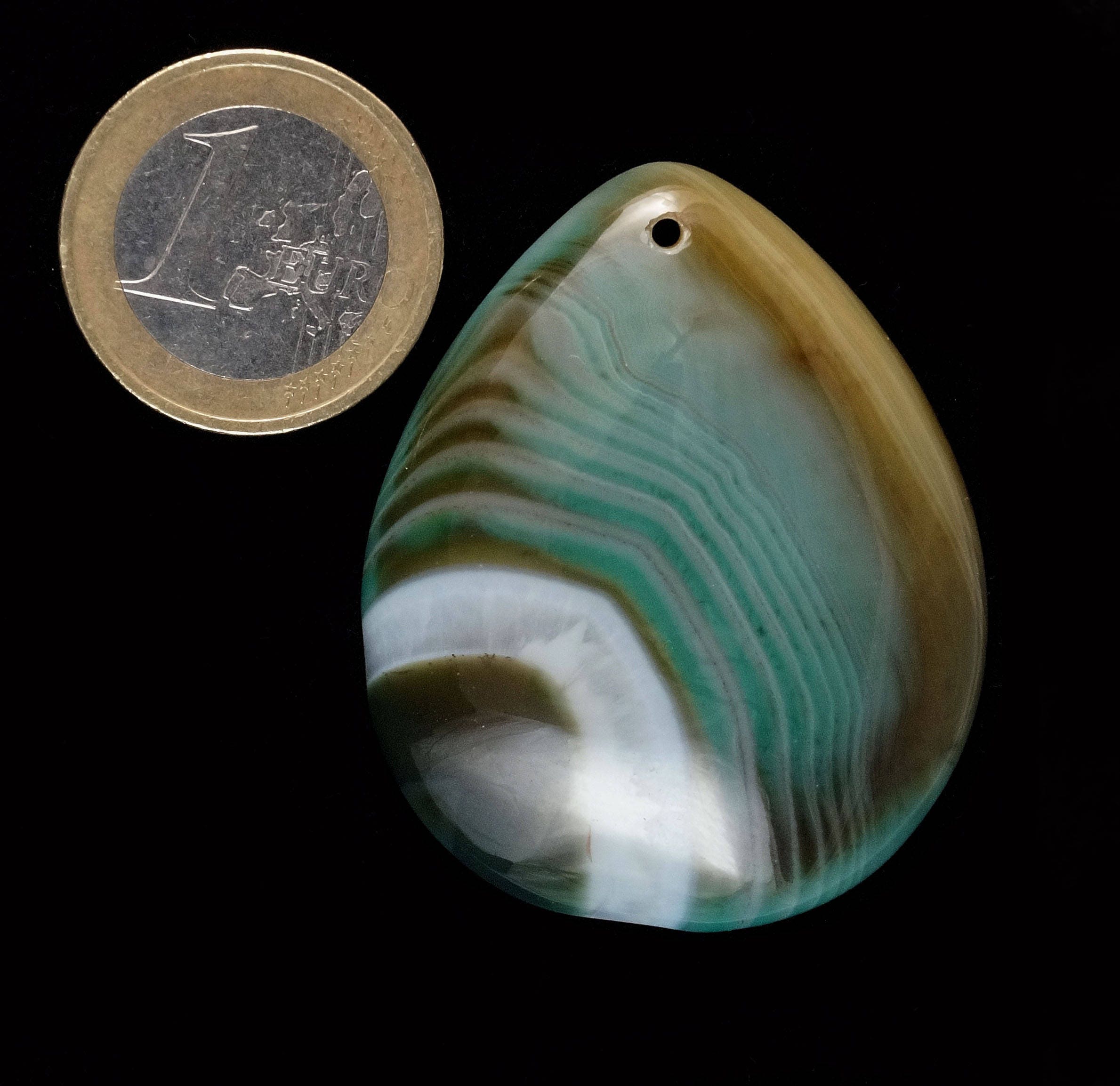 unique-green-striped-agate-pendant-ea516