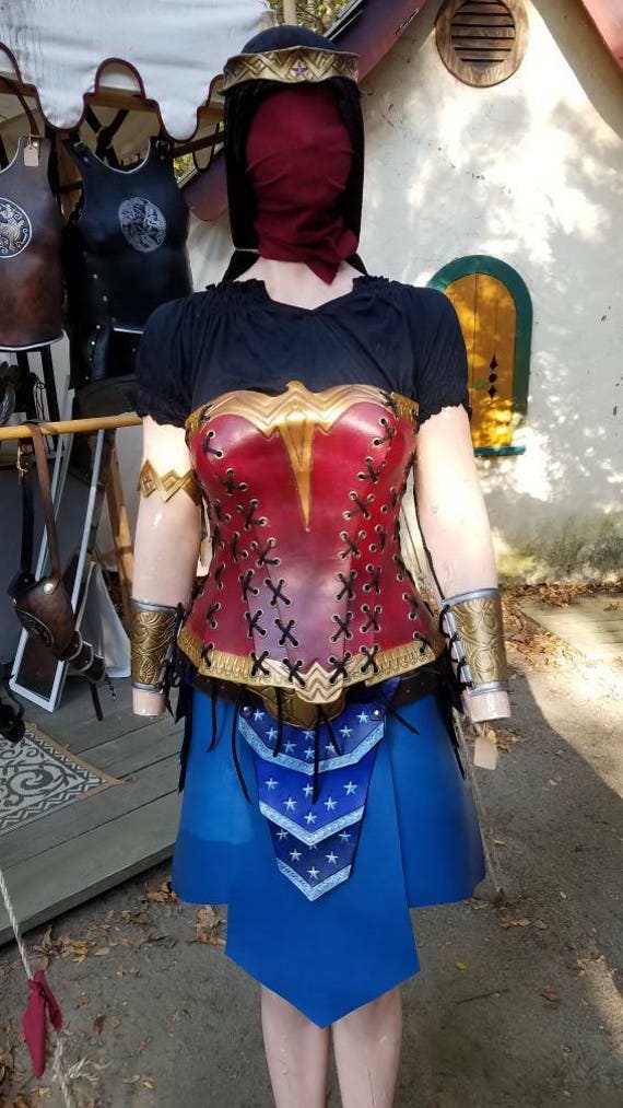 Wonder Woman leather armor cosplay