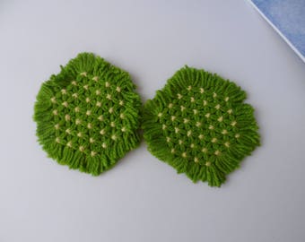 Free Shipping in USA Set of 2 Hand Made Yarn Trivets Hot Pads Daisy Loom Loomed Six Sided Green, Yellow 1619E