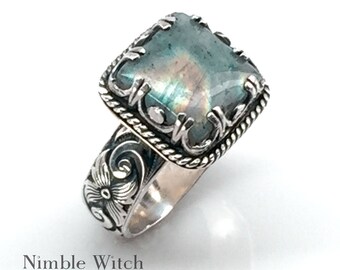 Boho Labradorite ring. Blue flash gemstone set in a vintage style boho ring. A handmade artisan ring in sterling silver. Gift for Mom.