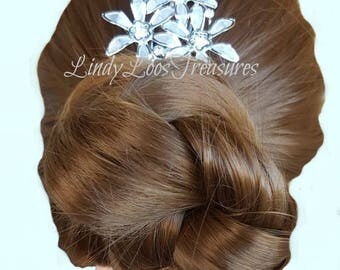 Three Silver Flower Hair Comb, Silver Bridal Hair Comb, Rhinestone, Bridal Hair Comb, Wedding Hair Comb, Hair Comb