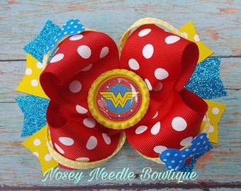 Wonder women hair bow, Wonder woman headband, Wonder women hair clip, Wonder women birthday outift, Wonder women accessories, Wonder woman