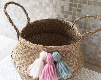 Small wicker basket nature with tassels