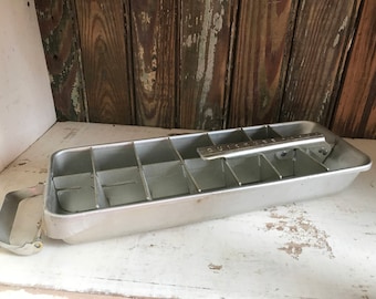 Vintage Frigidaire "Quickube" Metal Ice Tray - Vintage Ice Tray