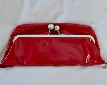 Red Vinyl Clutch / Vintage Handbag / 90s Clutch / 1990s Handbag