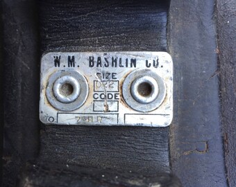 Vintage W.M. Bashlin D22 lineman belt