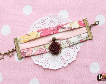 Type bracelet cuff - liberty Trio of roses and flower charm
