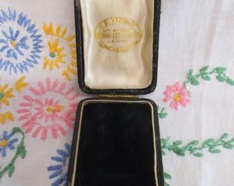 Charming little vintage retail earring box