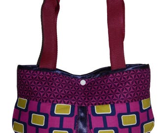 Monochrome handbag purple