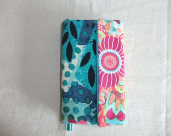 Protects-pocketbook fabric lined and empesé