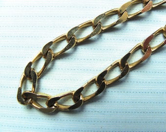 1 fancy gold 45 cm long chain necklace