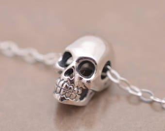 Skull charm | Etsy