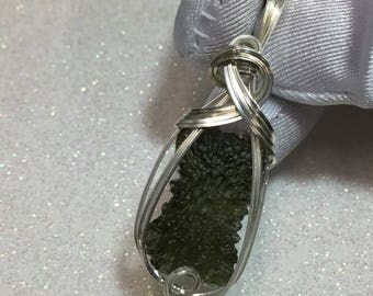 MOLDAVITE Pendant - Sterling Silver Argentium - w/ necklace 13ct (2515s23)