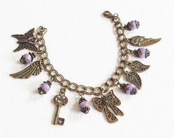 Bracelet Gourmette Vintage - La Violette d'un Soir - Breloques, Perles de Verre - Métal Bronze vieilli, Parme - Bijou créateur, pièce unique