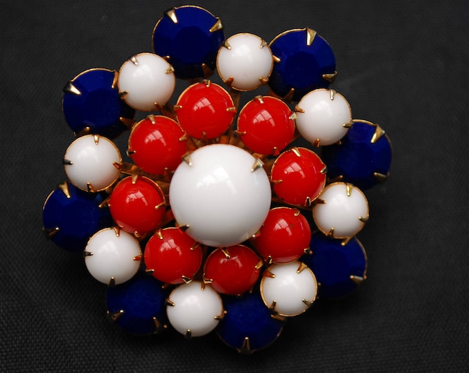 Red White blue Brooch - Colorful Glass Rhinestone - Patriotic - Mid Century - Circle Flower pin