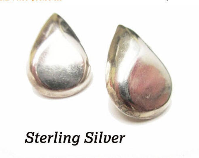 Sterling Tear drop earrings - Signed Taxco Mexico - Hallow silver pierced earring