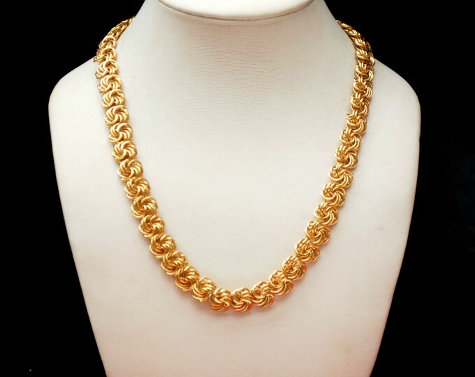 Chunky gold swirl link chain Necklace - Signed Napier - Gold Plate Links