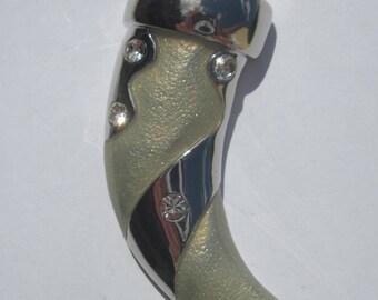 large metal charm shaped cornucopia-(A6)