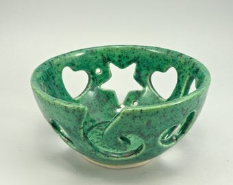 Large Pottery Yarn Bowl Knitting Bowl Crochet Bowl Lead free Glaze