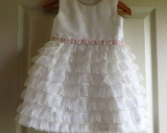 Dress baptism ou cortège wedding in white with Ruffles (18-24 m)