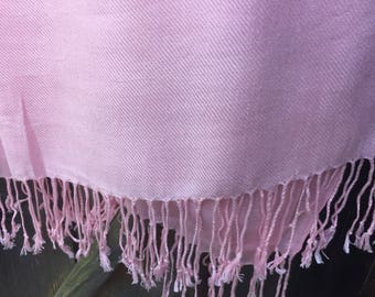 Soft mixed wool lifht pink shawl