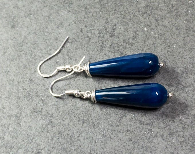 Dark blue agate earrings,Blue agate earrings, blue agate jewelry, agate drop earrings, blue agate dangles, dark blue gemstone earrings