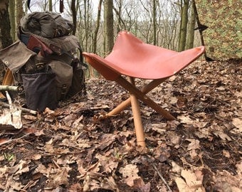Bushcraft Tripod Leather And Oak Stool Bushcraft Tripod Leather And Oak Stool