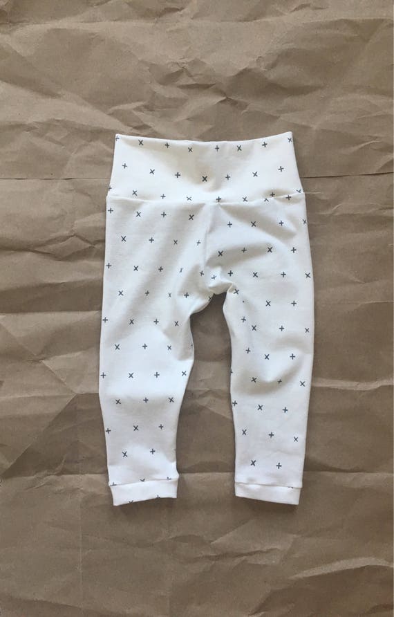 Neutral baby leggings. Boy/girl legging pants. Modern print