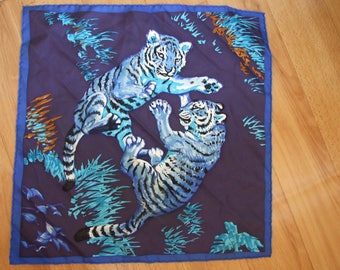 Rare Hermes Two Tigers Les Tigreaux Robert Dallet Gavroche Pochette pocket silk scarf square blue