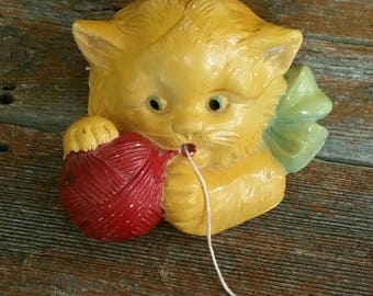 Vintage Chalkware Cat String Holder, Vintage Yarn Dispenser, 1948 Kitten Chalkware