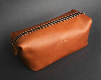 Leather Toiletry Bag, Expandable Dopp Kit, Travel Bag, Mens Toiletry Bag, Mens Bathroom Bag, Groomsman Gift, Travel Case, Leather Bag